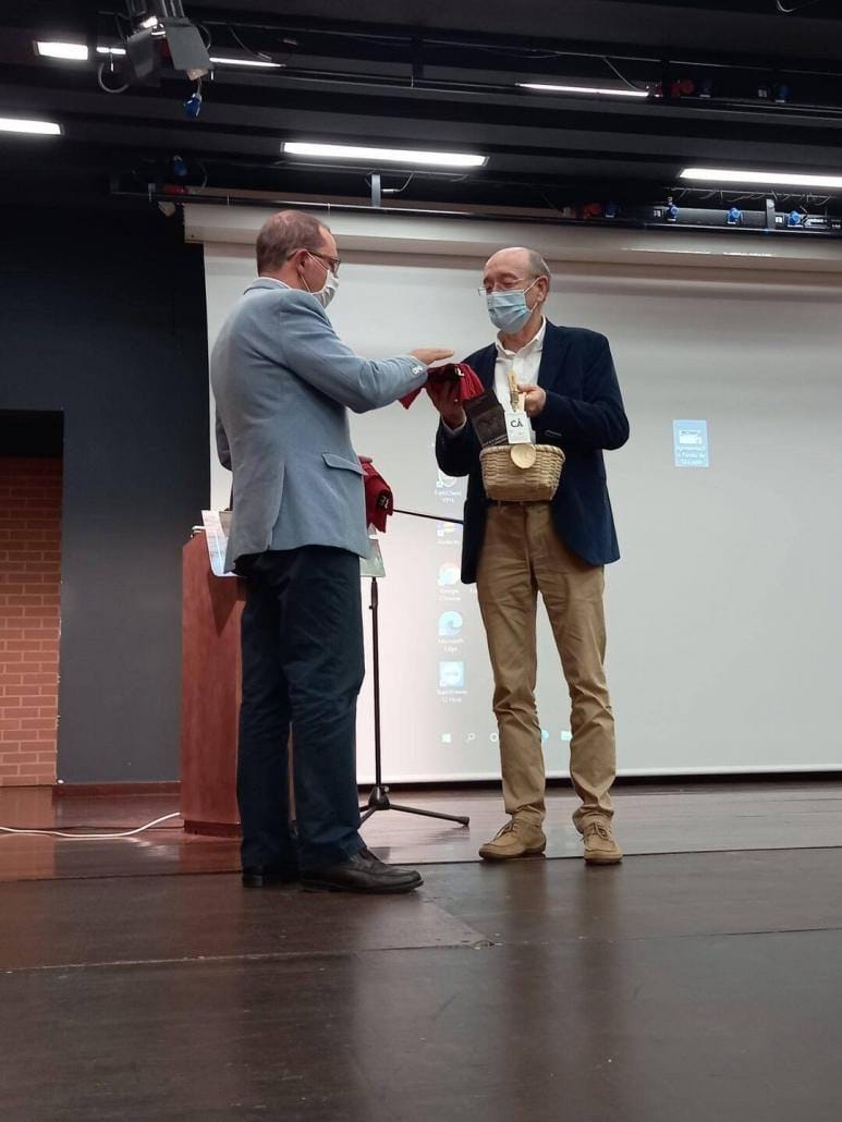 Palestra "A importância da atividade física na saúde e bem-estar de jovens e adolescentes – o desafio contemporâneo" Palestra "A importância da atividade física na saúde e bem-estar de jovens e adolescentes – o desafio contemporâneo"