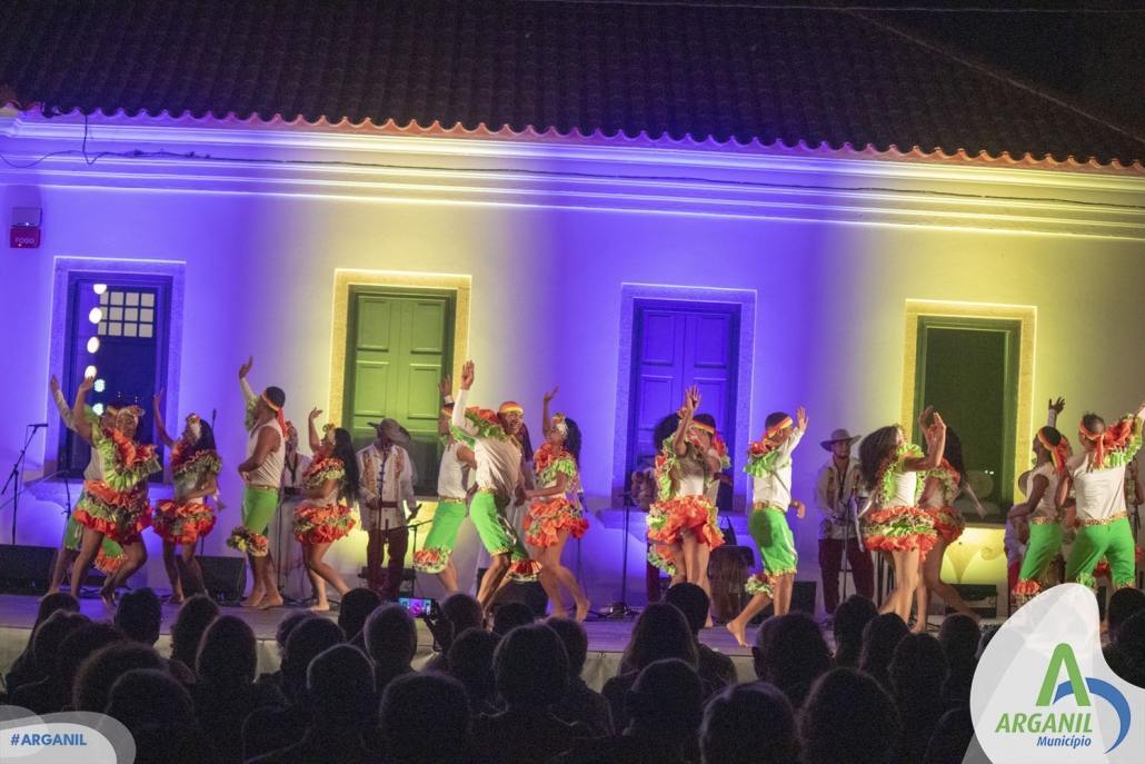 Grupo Etnográfico – Compañía Artística Danzar Columbia (10)