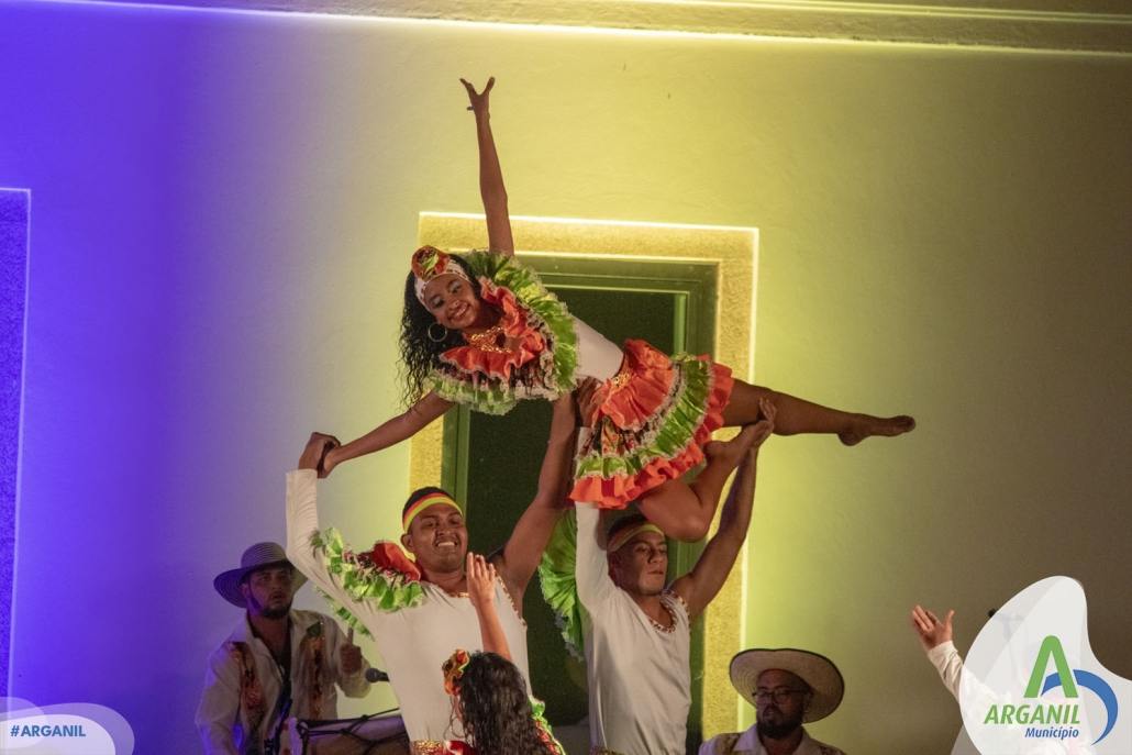 Grupo Etnográfico – Compañía Artística Danzar Columbia (12)