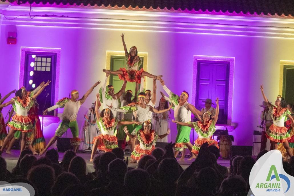 Grupo Etnográfico – Compañía Artística Danzar Columbia (15)