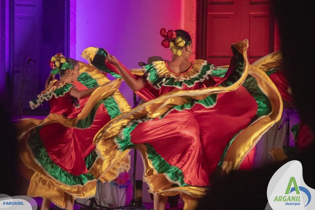 Grupo Etnográfico – Compañía Artística Danzar Columbia (17)