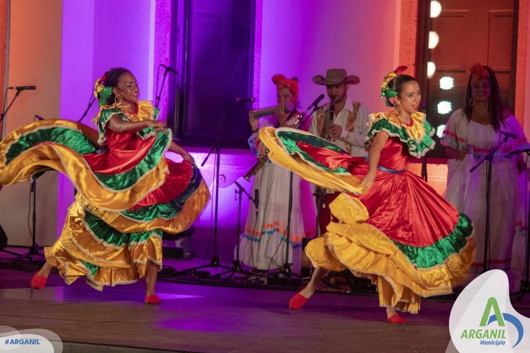 Grupo Etnográfico – Compañía Artística Danzar Columbia (19)