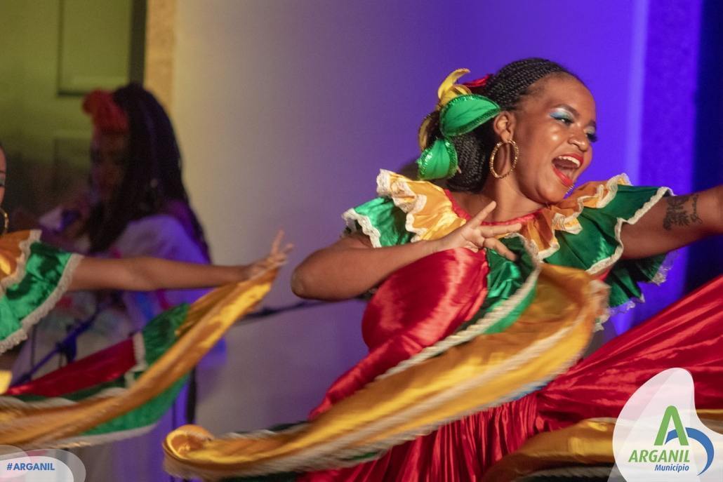 Grupo Etnográfico – Compañía Artística Danzar Columbia (20)