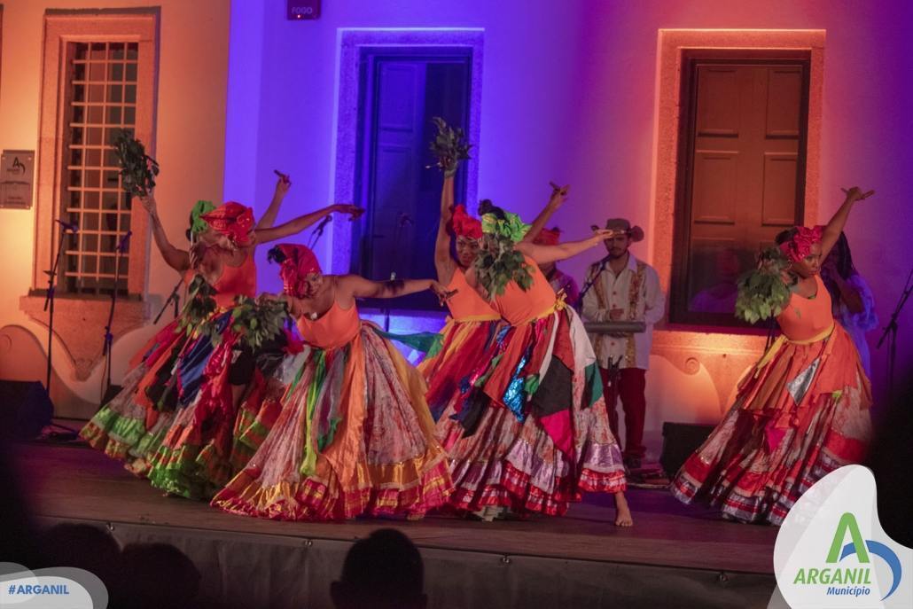 Grupo Etnográfico – Compañía Artística Danzar Columbia (3)