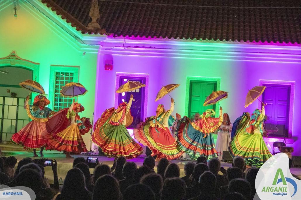 Grupo Etnográfico – Compañía Artística Danzar Columbia (6)