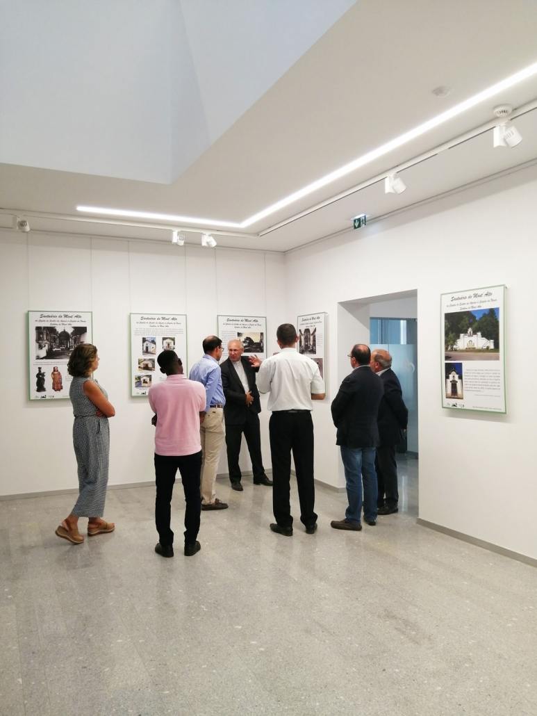 Bispo De Coimbra Visita Exposição Sobre O “santuário Do Mont’alto” (2)