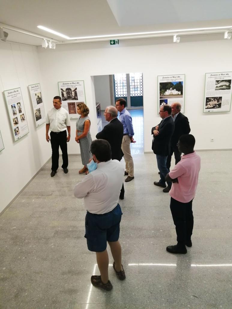 Bispo De Coimbra Visita Exposição Sobre O “santuário Do Mont’alto” (5)