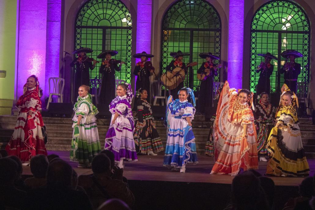 Ensamble Folklorico Iskali Mexico 19