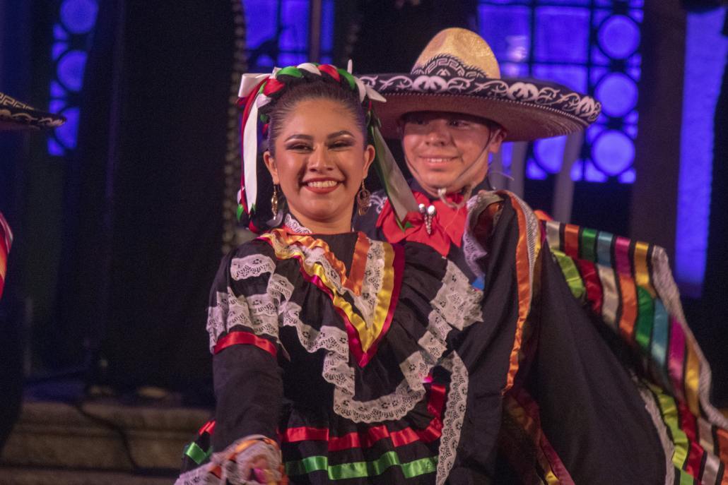 Ensamble Folklorico Iskali Mexico 23