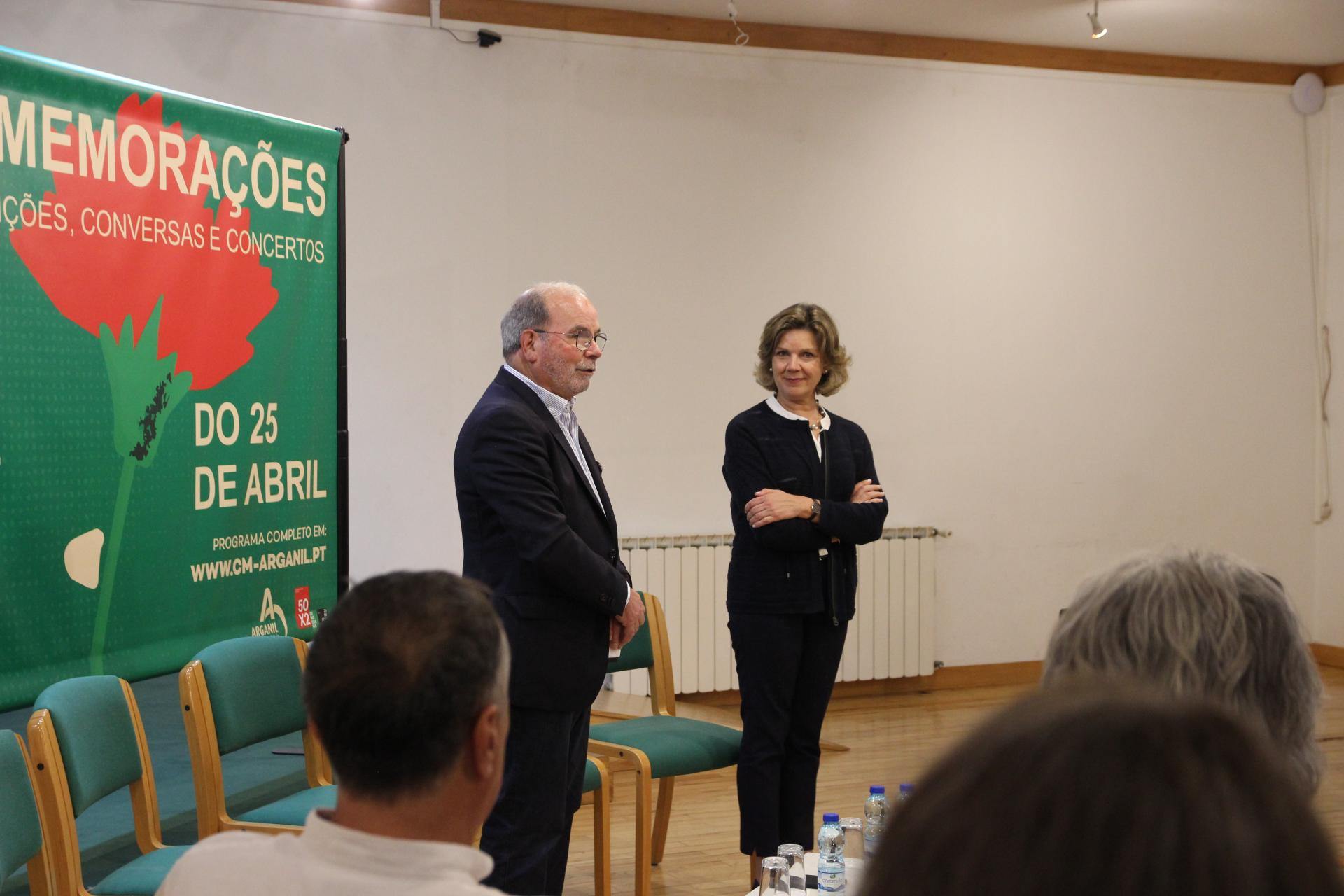 Outrora 25 De Abril Memórias De Outrora (18) - Município de Arganil