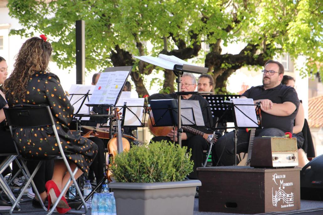 Real Companhoa E Orquestra Passo Por Compasso 13