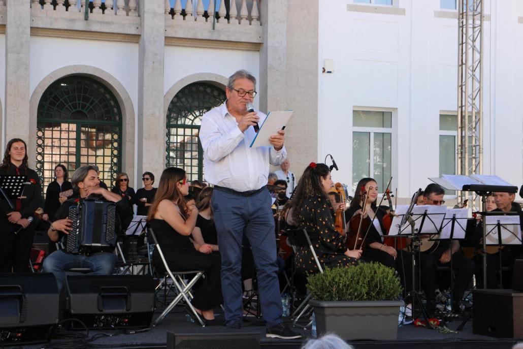 Real Companhoa E Orquestra Passo Por Compasso 18