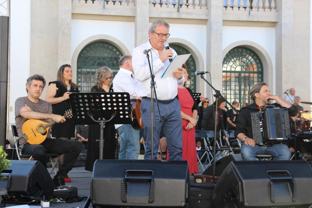 Real Companhoa E Orquestra Passo Por Compasso 20