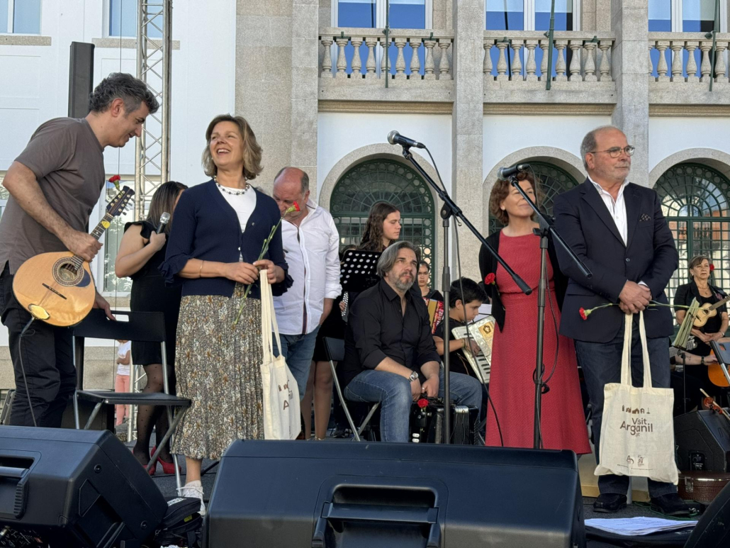 Real Companhoa E Orquestra Passo Por Compasso (39)