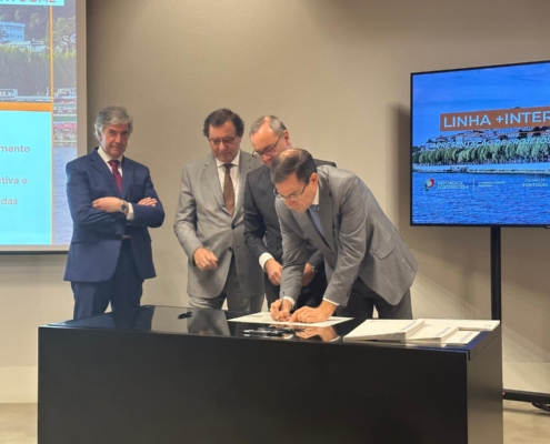 Asinatura Contrato