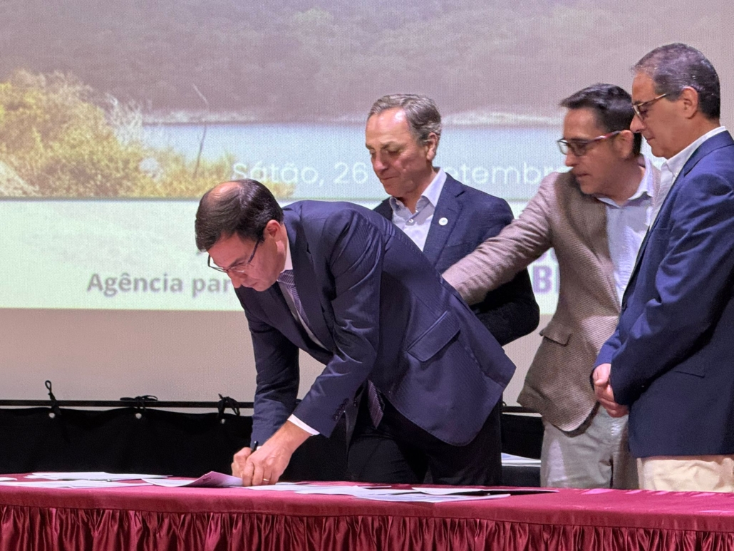 Assinatura Contrato Lpc