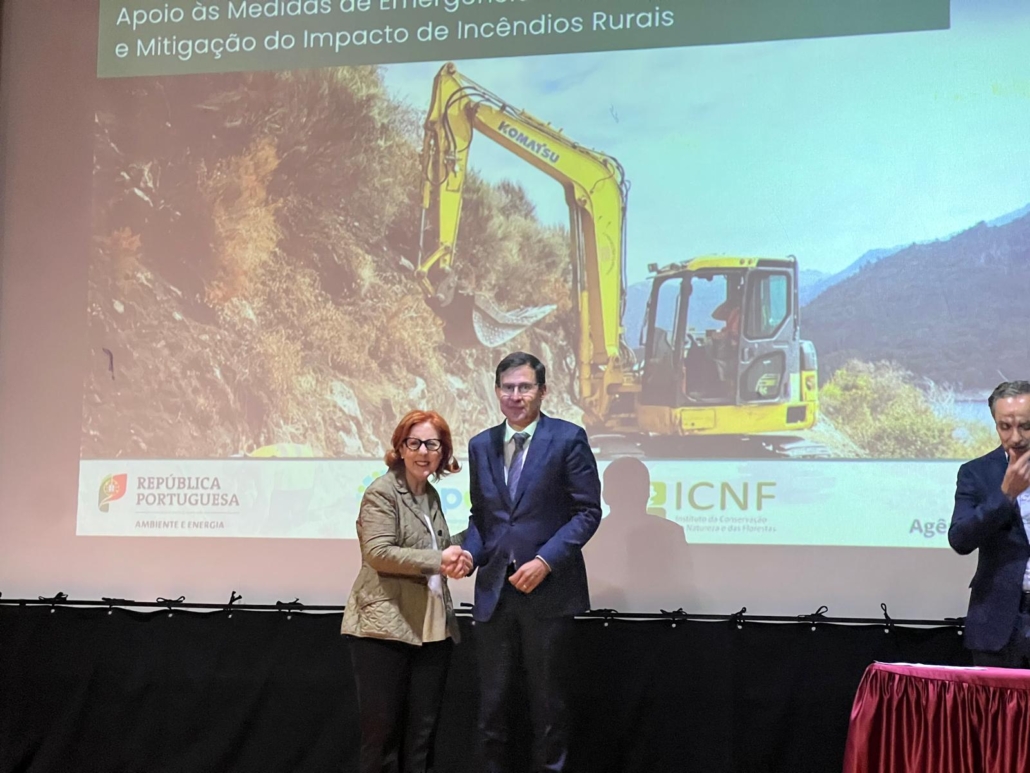 Assinatura Contrato Lpc Ministra2