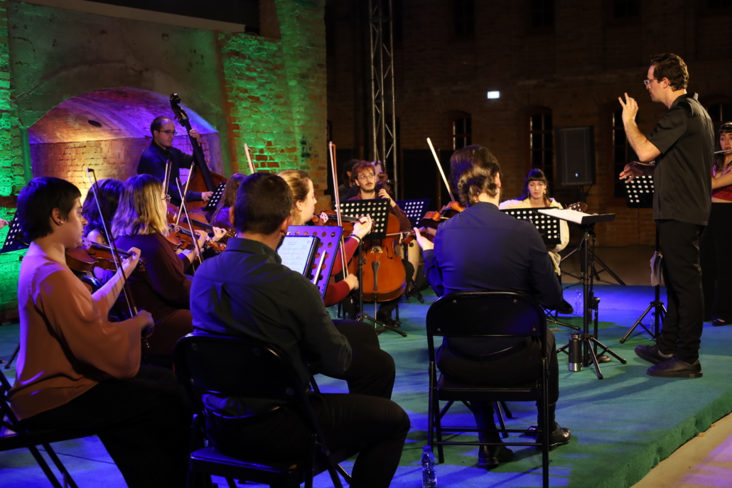 A Orquestra Dança (1)