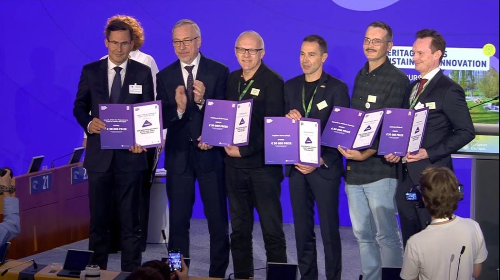 Presidente Da Cma Lpc Recebe Prémio