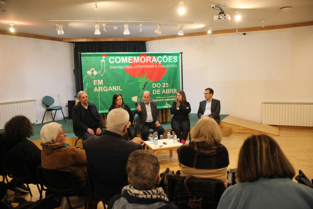 Documentario E Mesa Redonda (9)