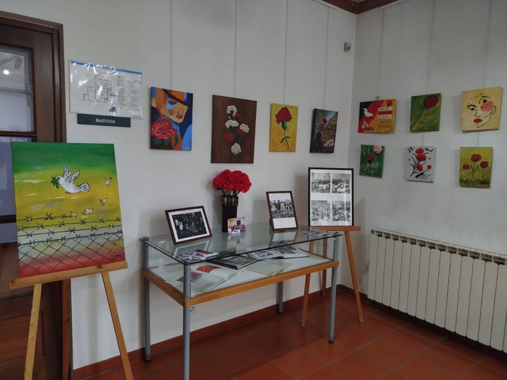 Exposição 25 De Abril