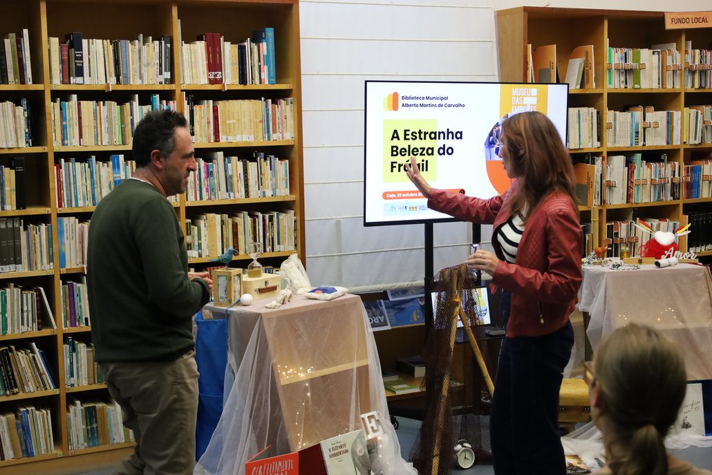 Fotografia — «A Estranha Beleza do Frágil» nas Bibliotecas Municipais de Arganil e Côja